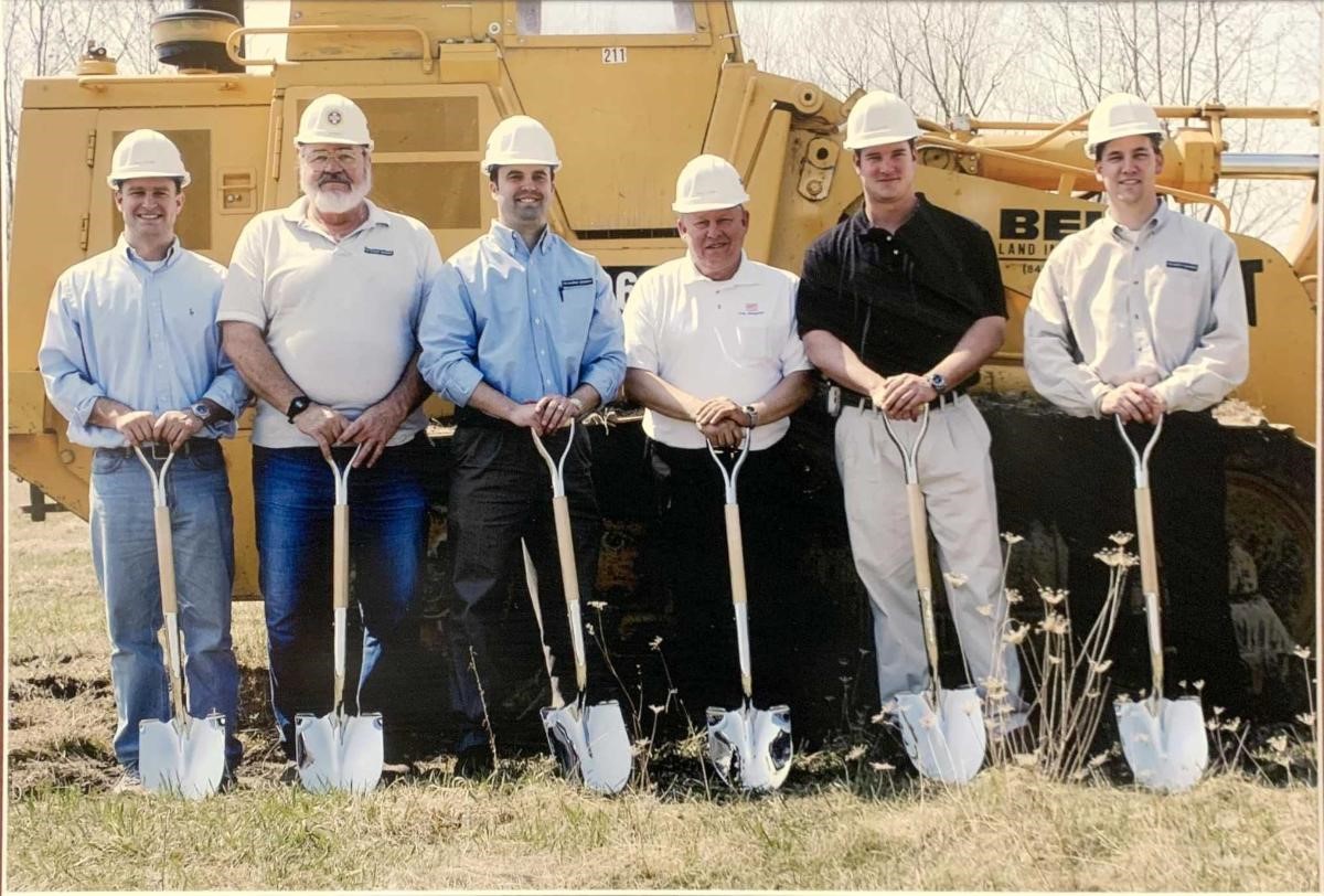 zengler groundbreaking 04.2003